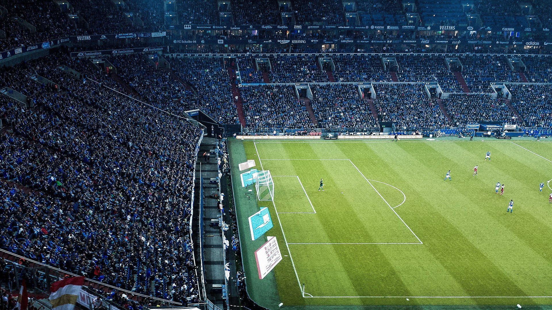 开云APP-法甲争冠焦点战，激烈程度空前，法甲冠军预测